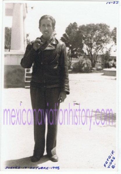 Josafat Muñoz Carrilo. Foto tomada el 14 de octubre de 1948. Foto Fosafat Muñoz C
